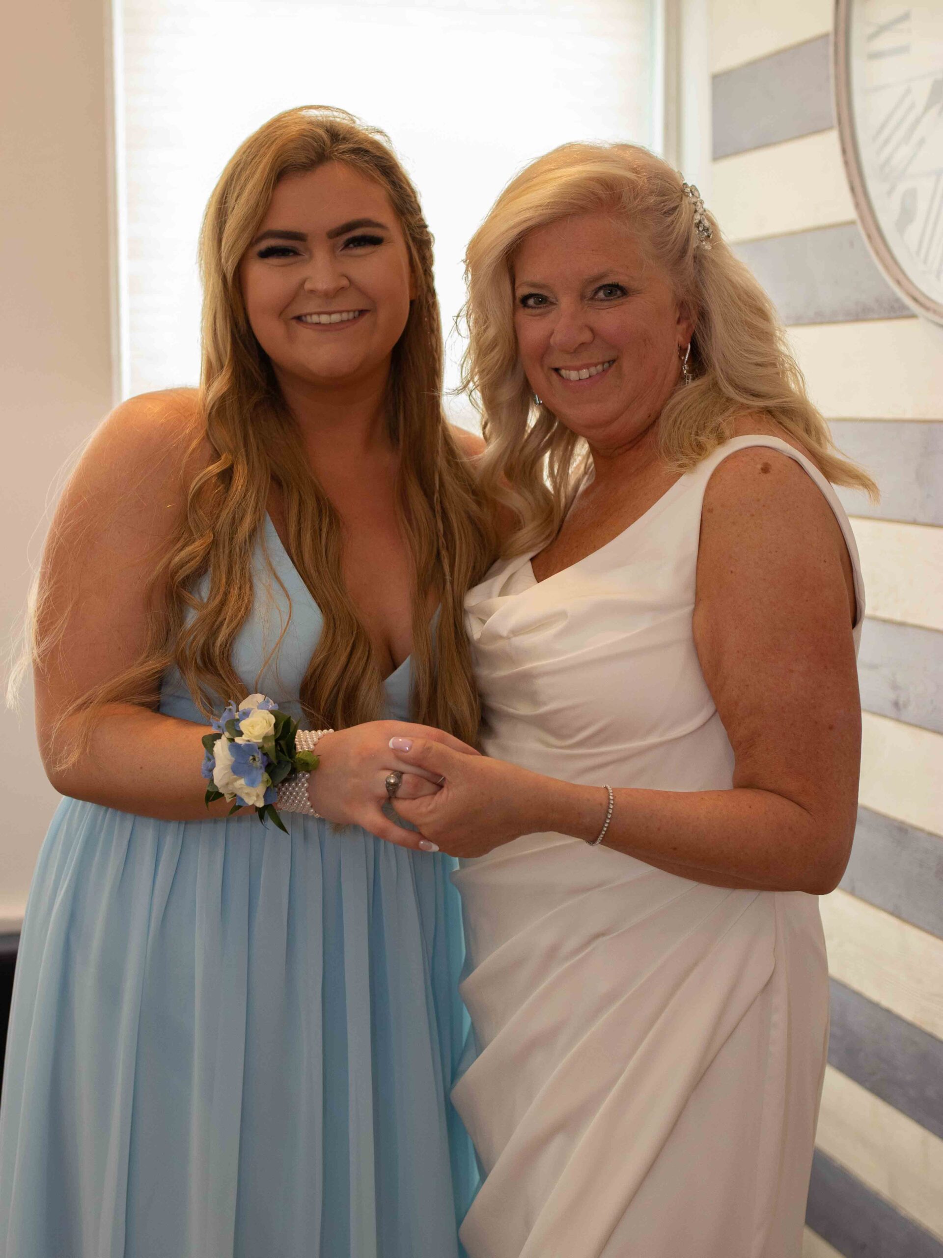 wedding photographer in New Jersey, bride, bridesmaid