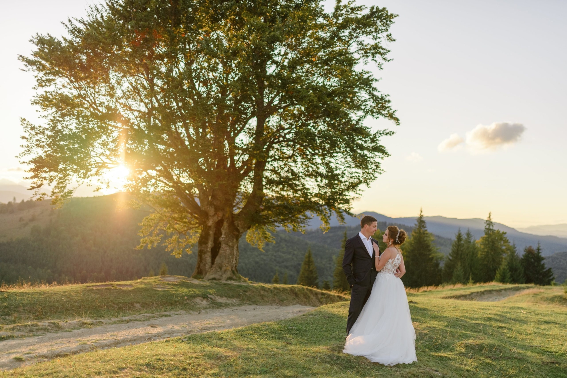 wedding photography in the mountains 2021 09 01 15 26 17 utc min scaled